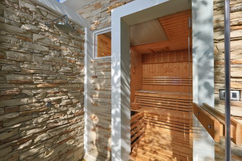 Villa in Bang Tao, Thailand 4 bedrooms № 134297 - photo 11