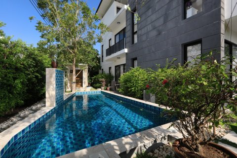 Villa in Bang Tao, Thailand 4 bedrooms № 134297 - photo 10