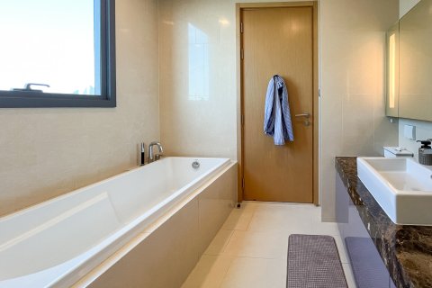 Condo in Watthana, Bangkok, Thailand, 3 bedrooms  № 163796 - photo 13