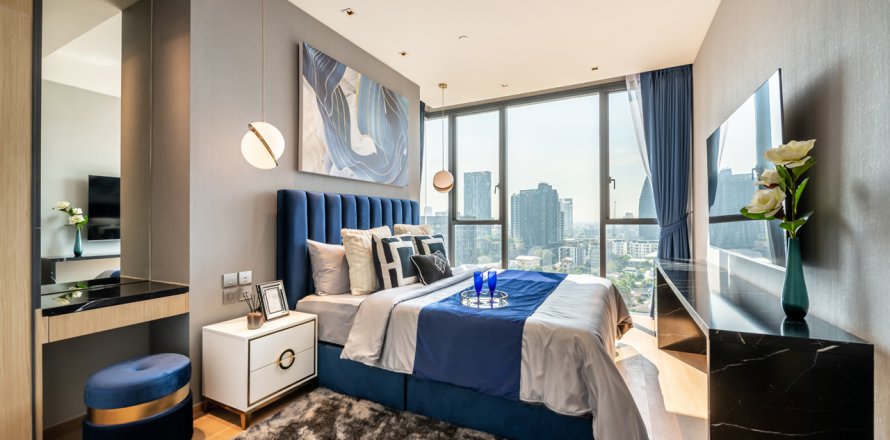 Condo in Khlong Toei, Bangkok, Thailand, 2 bedrooms  № 163772