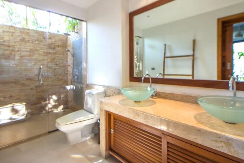 Villa in Ko Samui, Thailand 4 bedrooms № 161527 - photo 15