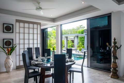 Villa in Bang Tao, Thailand 4 bedrooms № 153699 - photo 10