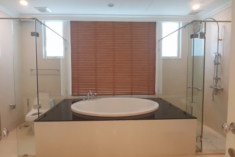 Condo à Bangkok, Thaïlande, 4 chambres № 164846 - photo 17