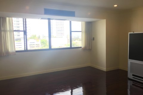 Кондоминиум с 5 комнатами в Ваттхане, Бангкок, Таиланд № 163938 - фото 24