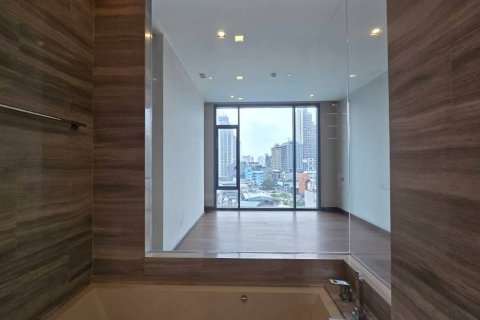 Condo in Khlong Toei, Bangkok, Thailand, 2 bedrooms № 164013 - photo 2