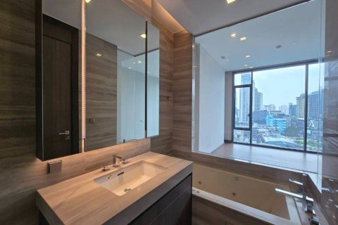 Condo in Khlong Toei, Bangkok, Thailand, 2 bedrooms № 164013 - photo 3