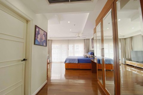 Condo in Pattaya, Thailand, 2 bedrooms  № 121148 - photo 24