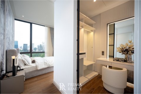 Condo in Pathum Wan, Bangkok, Thailand, 3 bedrooms № 163880 - photo 12