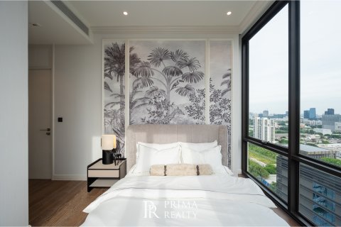 Condo in Pathum Wan, Bangkok, Thailand, 3 bedrooms № 163880 - photo 13