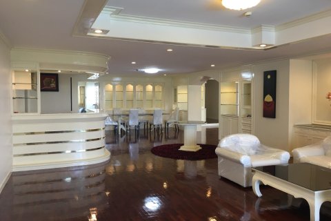 Кондоминиум с 5 комнатами в Ваттхане, Бангкок, Таиланд № 163938