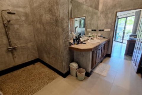 Chalet de 4 dormitorios en Khok Kloi, Tailandia № 233466 - foto 12