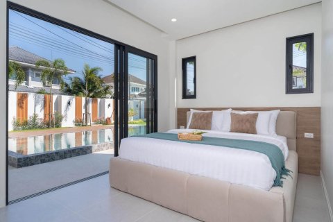 Villa in Phuket, Thailand 4 bedrooms № 210224 - photo 14