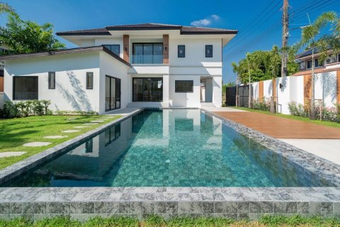 Villa in Phuket, Thailand 4 bedrooms № 210224 - photo 22