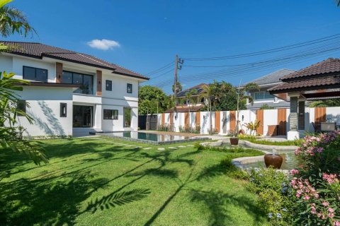 Villa in Phuket, Thailand 4 bedrooms № 210224 - photo 20