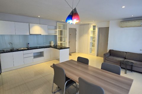 Condo in Pattaya, Thailand, 2 bedrooms  № 135313 - photo 12