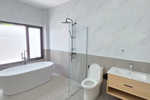 Property in Kathu, Thailand 64 sq.m. № 135380 - photo 4