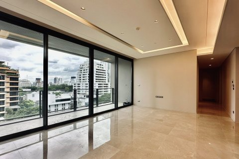 Condo in Pathum Wan, Bangkok, Thailand, 2 bedrooms  № 167059 - photo 2