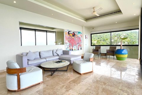Villa in Ko Samui, Thailand 4 bedrooms № 161527 - photo 7