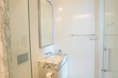Condo in Bang Rak, Bangkok, Thailand, 3 bedrooms  № 167999 - photo 12
