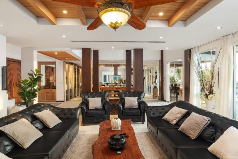 Недвижимость в Патонге, Таиланд 1600м2 № 153764 - фото 7