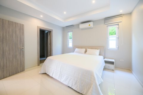 Кондоминиум с 3 спальнями в Паттайе, Таиланд № 171309 - фото 8