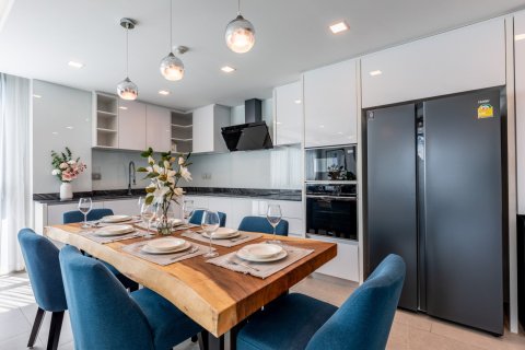 Condo in Pattaya, Thailand, 3 bedrooms  № 146384 - photo 3