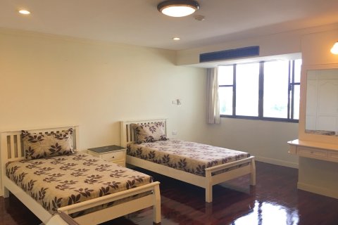 Кондоминиум с 5 комнатами в Ваттхане, Бангкок, Таиланд № 163938 - фото 18