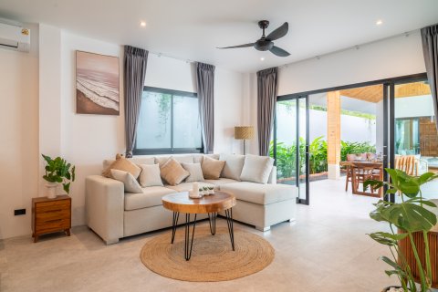 Villa on Chaweng Beach, Ko Samui, Thailand 3 bedrooms № 154564 - photo 7