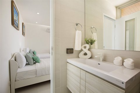 Villa on Chaweng Beach, Ko Samui, Thailand 3 bedrooms № 161524 - photo 13