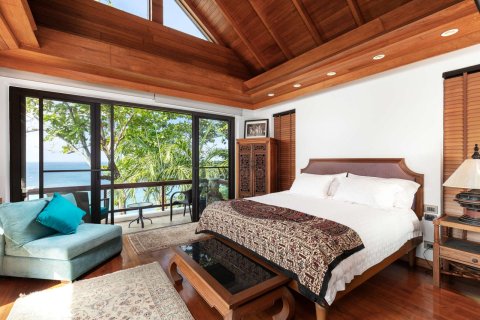 Villa in Kata, Thailand 5 bedrooms № 153765 - photo 7