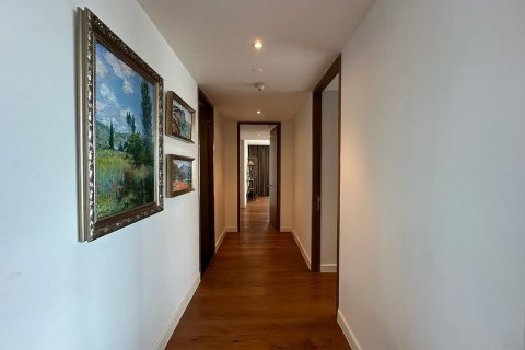 Condo à Pathum Wan, Bangkok, Thaïlande, 3 chambres № 163764 - photo 13