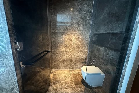 Condo à Pathum Wan, Bangkok, Thaïlande, 3 chambres № 163764 - photo 16