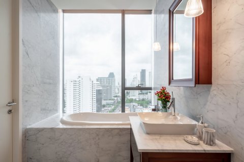 Condo in Watthana, Bangkok, Thailand, 2 bedrooms № 163801 - photo 14