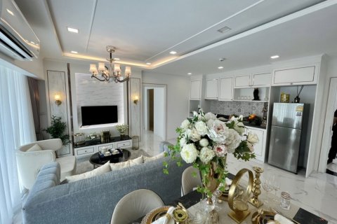 Hors-plan Empire Tower à Pattaya, Thaïlande № 19638 - photo 2