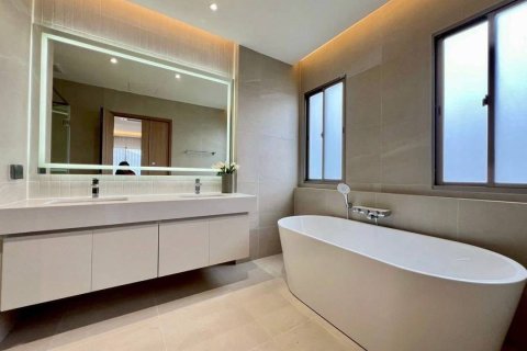 House in Pattaya, Thailand 4 bedrooms № 146367 - photo 4