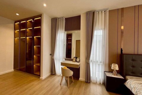 House in Pattaya, Thailand 4 bedrooms № 146367 - photo 6