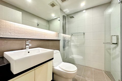Condo in Pattaya, Thailand, 2 bedrooms № 158777 - photo 7