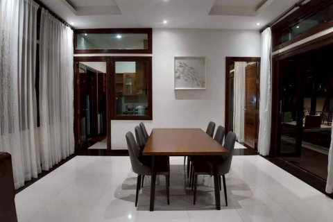 Недвижимость в Чалонге, Таиланд 280м2  № 135143 - фото 2