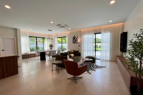 Villa à Pattaya, Thaïlande 3 chambres № 118475 - photo 19