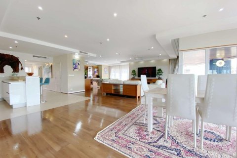 Condo in Pattaya, Thailand, 2 bedrooms  № 121148 - photo 8