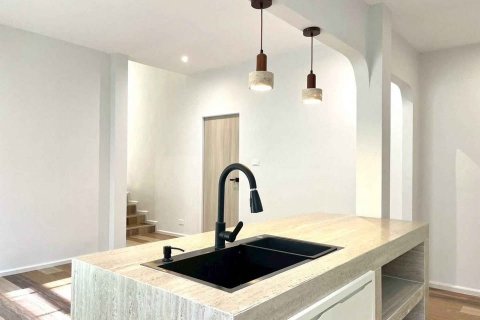 Property in Kathu, Thailand 42.1 sq.m. № 135106 - photo 5