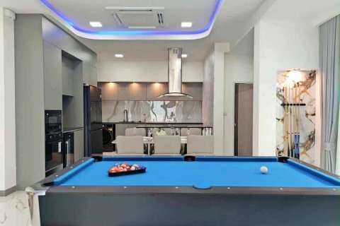 Недвижимость в Талат-Яи, Таиланд  № 135381 - фото 3