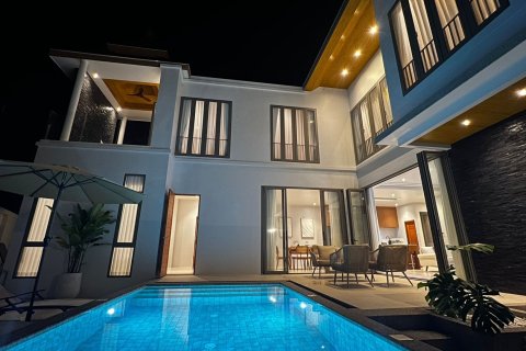 Villa in Bang Tao, Thailand 3 bedrooms № 152504 - photo 4