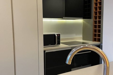 Condo in Khlong San, Bangkok, Thailand, 2 bedrooms  № 168003 - photo 9