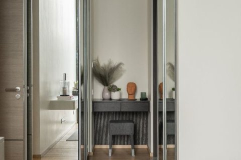 Condo à Pathum Wan, Bangkok, Thaïlande, 2 chambres № 163766 - photo 12