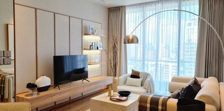 Condo in Khlong Toei, Bangkok, Thailand, 2 bedrooms  № 163777