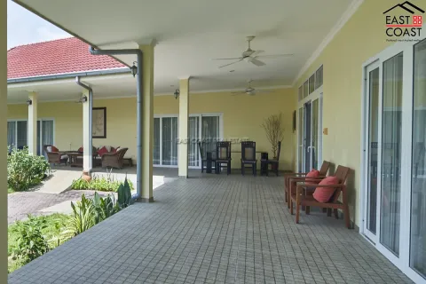 Casa de 9 dormitorios en Pattaya, Tailandia № 212656 - foto 8