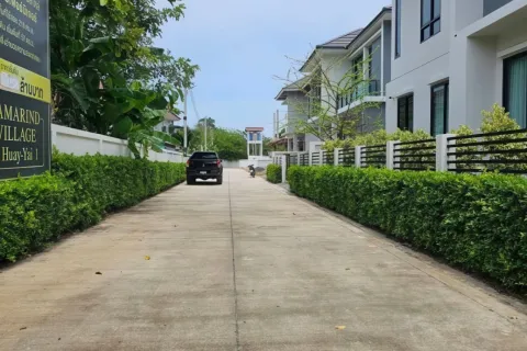 House in Pattaya, Thailand 4 bedrooms № 155609 - photo 4