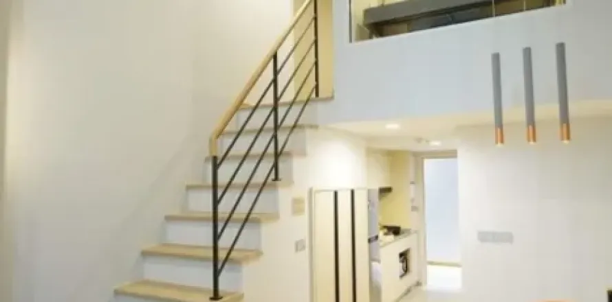 Duplex in Bang Rak, Bangkok, Thailand 1 Schlafzimmer № 219883