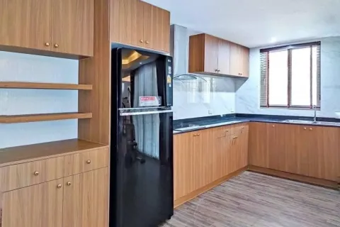 Villa in Pattaya, Thailand 4 bedrooms № 157327 - photo 18